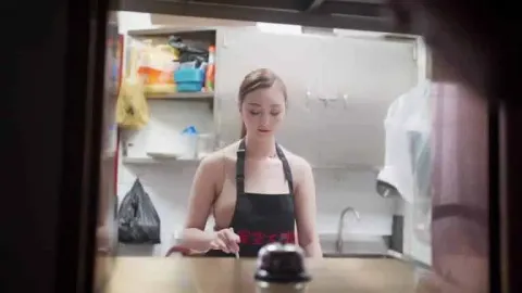 Gạ địt chị quản lý cửa hàng ăn uống vú to dâm đãng